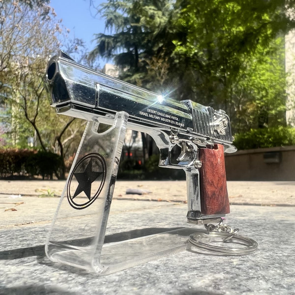 For Gun Enthusiasts: The Metal Mini Gun Keychain You’ll Love