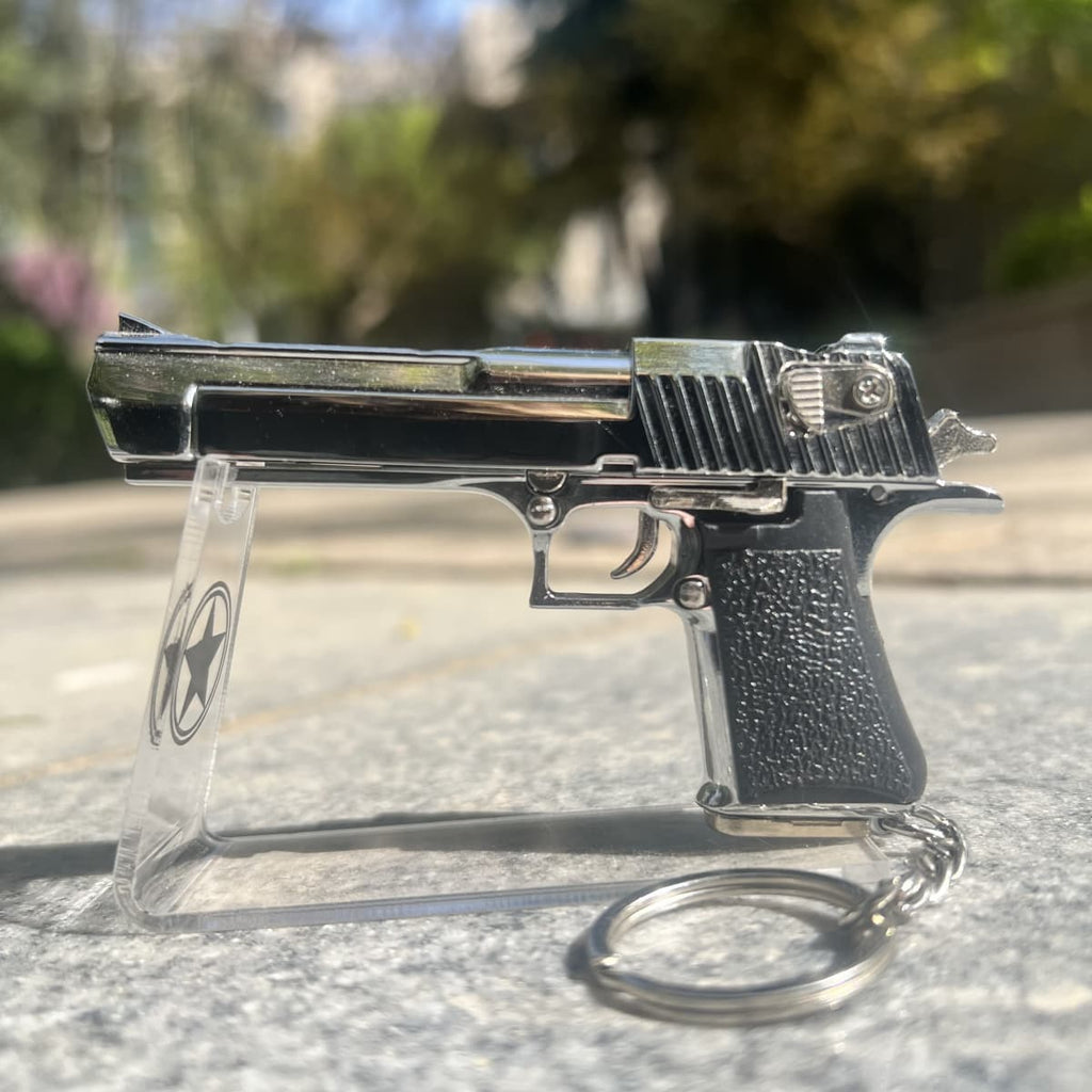Mini Gun Keychain vs. Traditional Keychains – Which One Fits Your Style?