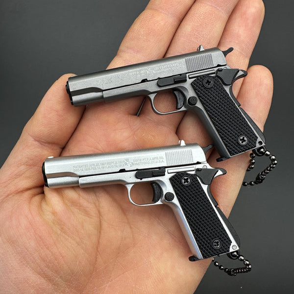 Black 1911 Gun-Shaped Keychain – Handcrafted Realism-Silver